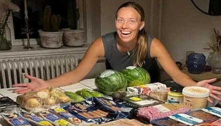 Woman Hasn’t Bought Groceries in 4 Years, Survives on Dumpster Dive Food from Supermarkets